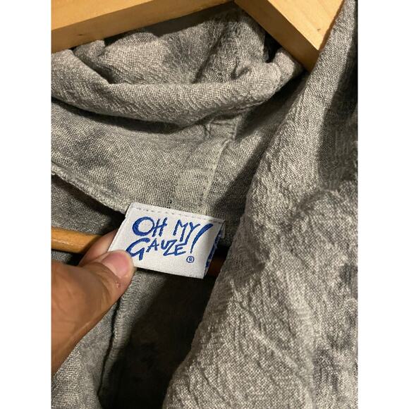 Oh My Gauze! Gray Tie-Dye Tunic - Picture 2 of 7